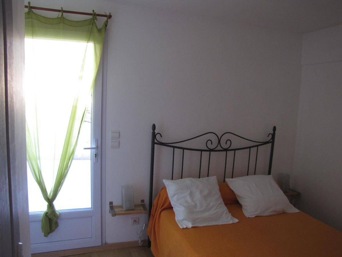 Maison De Village Entre Mer Et Montagne Roujan Екстериор снимка